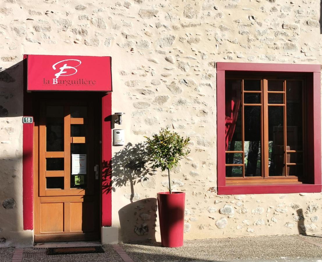 Logis Hotel Restaurant La Barguillere Saint-Pierre-de-Riviere Экстерьер фото