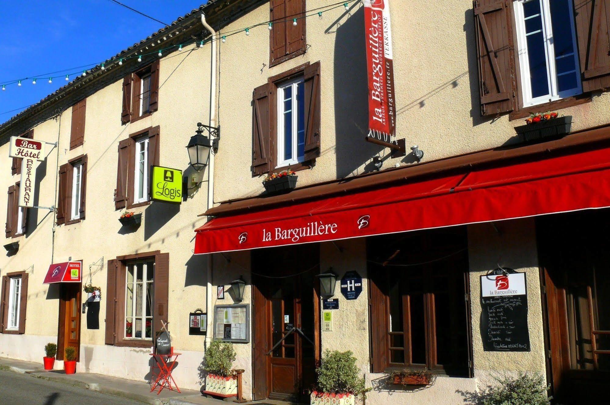 Logis Hotel Restaurant La Barguillere Saint-Pierre-de-Riviere Экстерьер фото