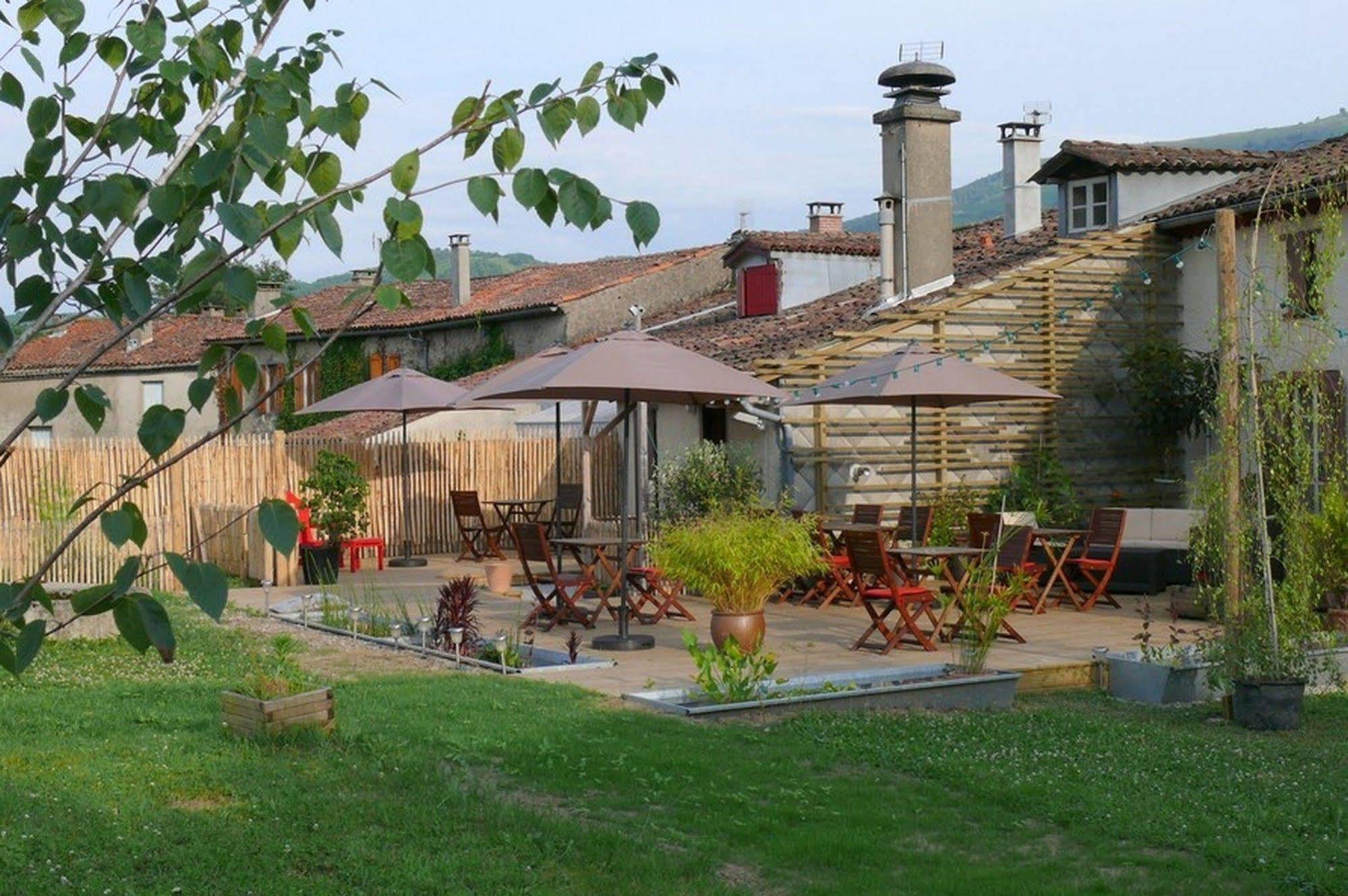 Logis Hotel Restaurant La Barguillere Saint-Pierre-de-Riviere Экстерьер фото